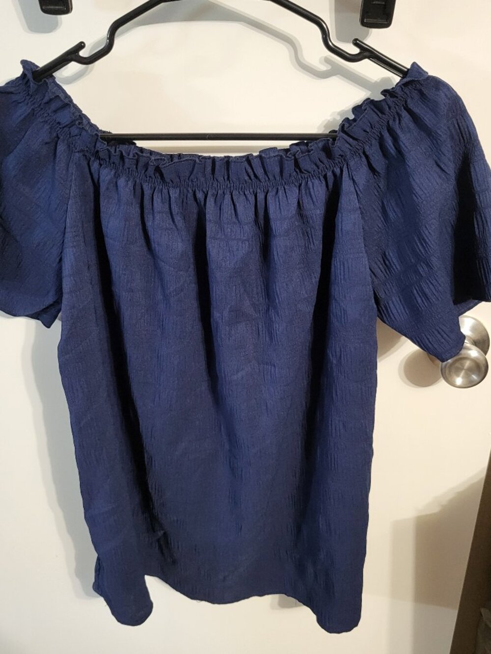 NAVY BLUE CRINKLE OFF SHOULDER BLOUSE SZ XL